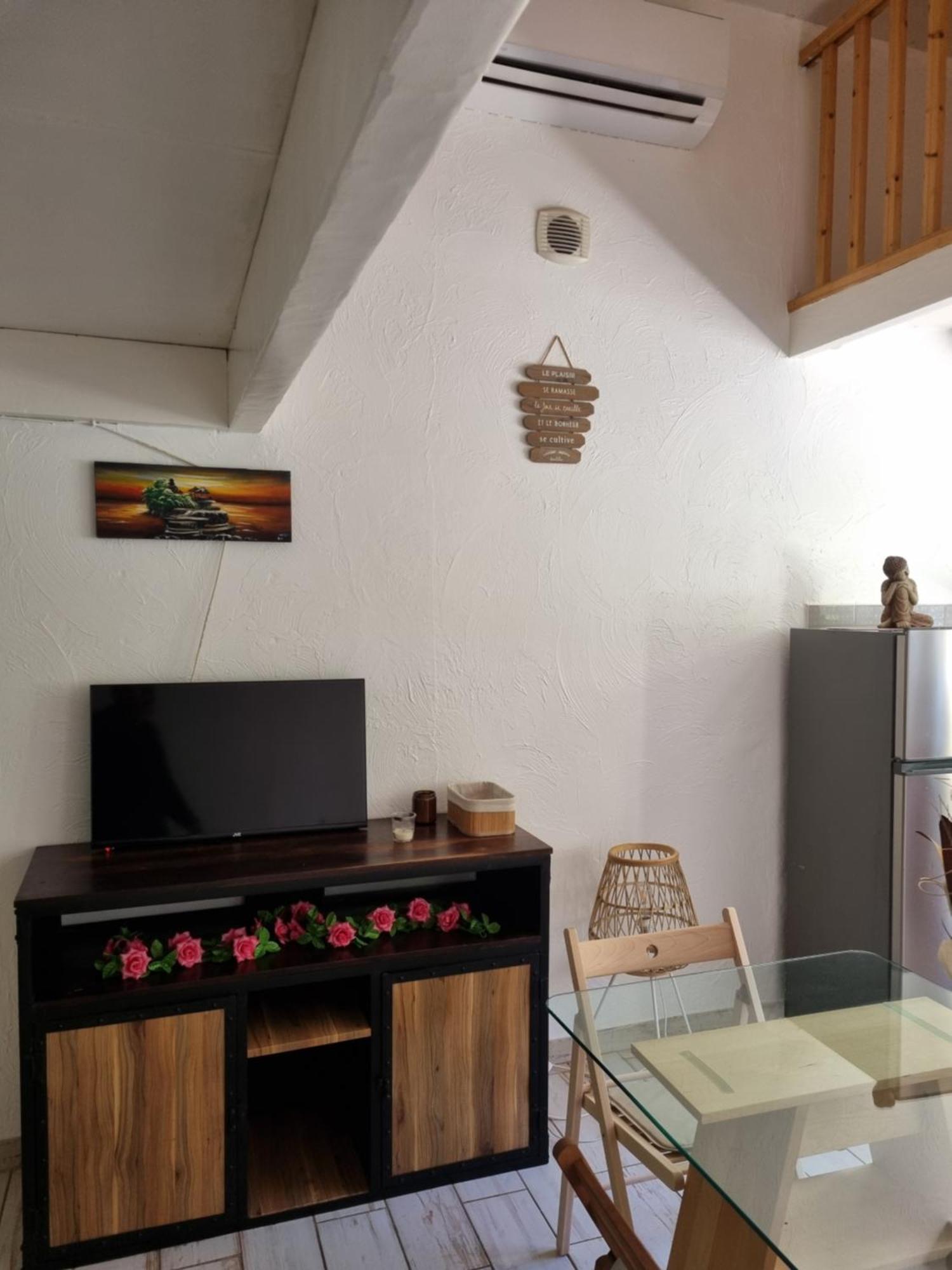 Loft Studio Avec Mezzanine, Limitrophe Monaco Рокбрюн-Кап-Мартин Екстериор снимка
